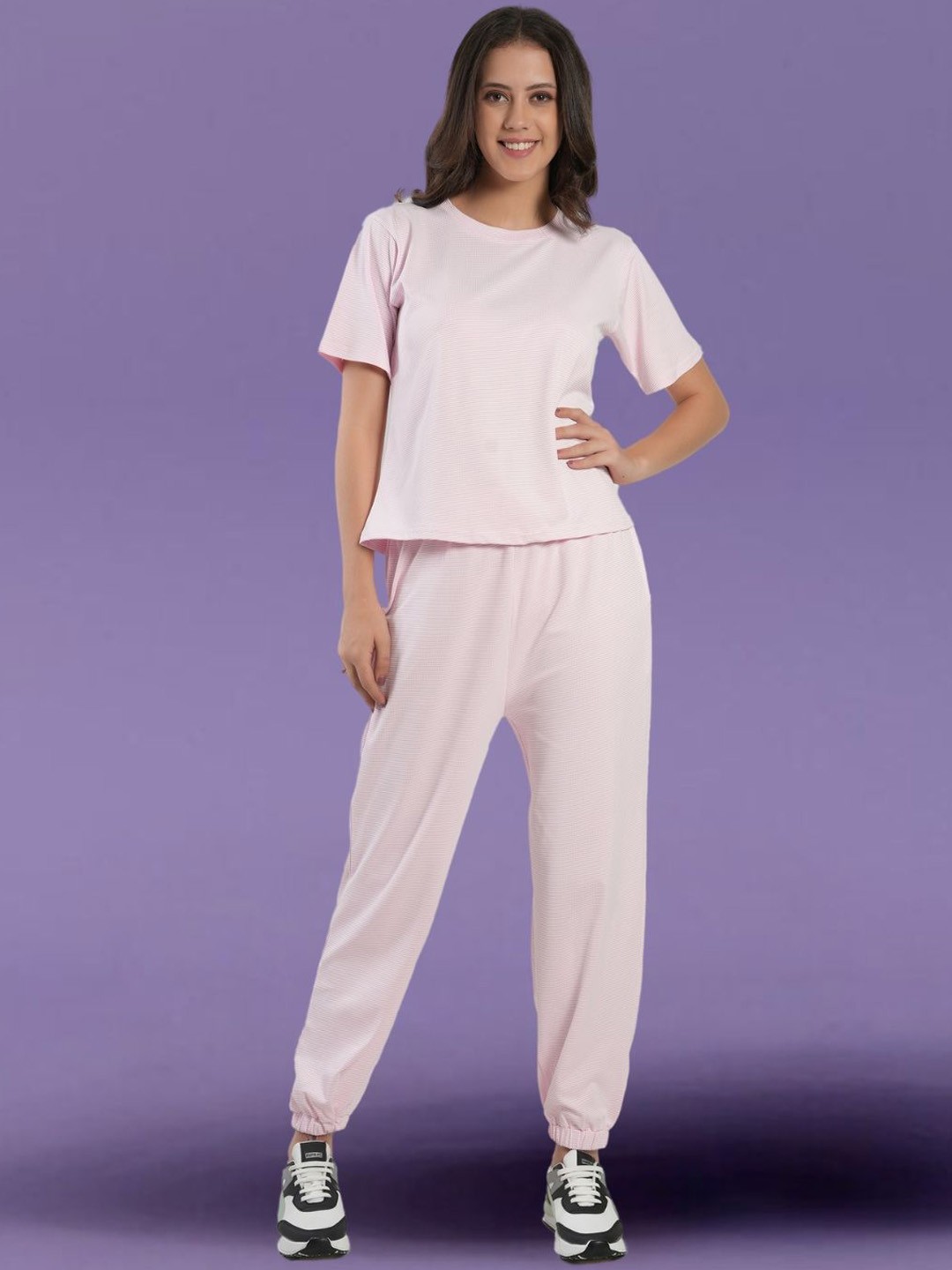 

BAESD Short Sleeves T-Shirt With Joggers, Pink