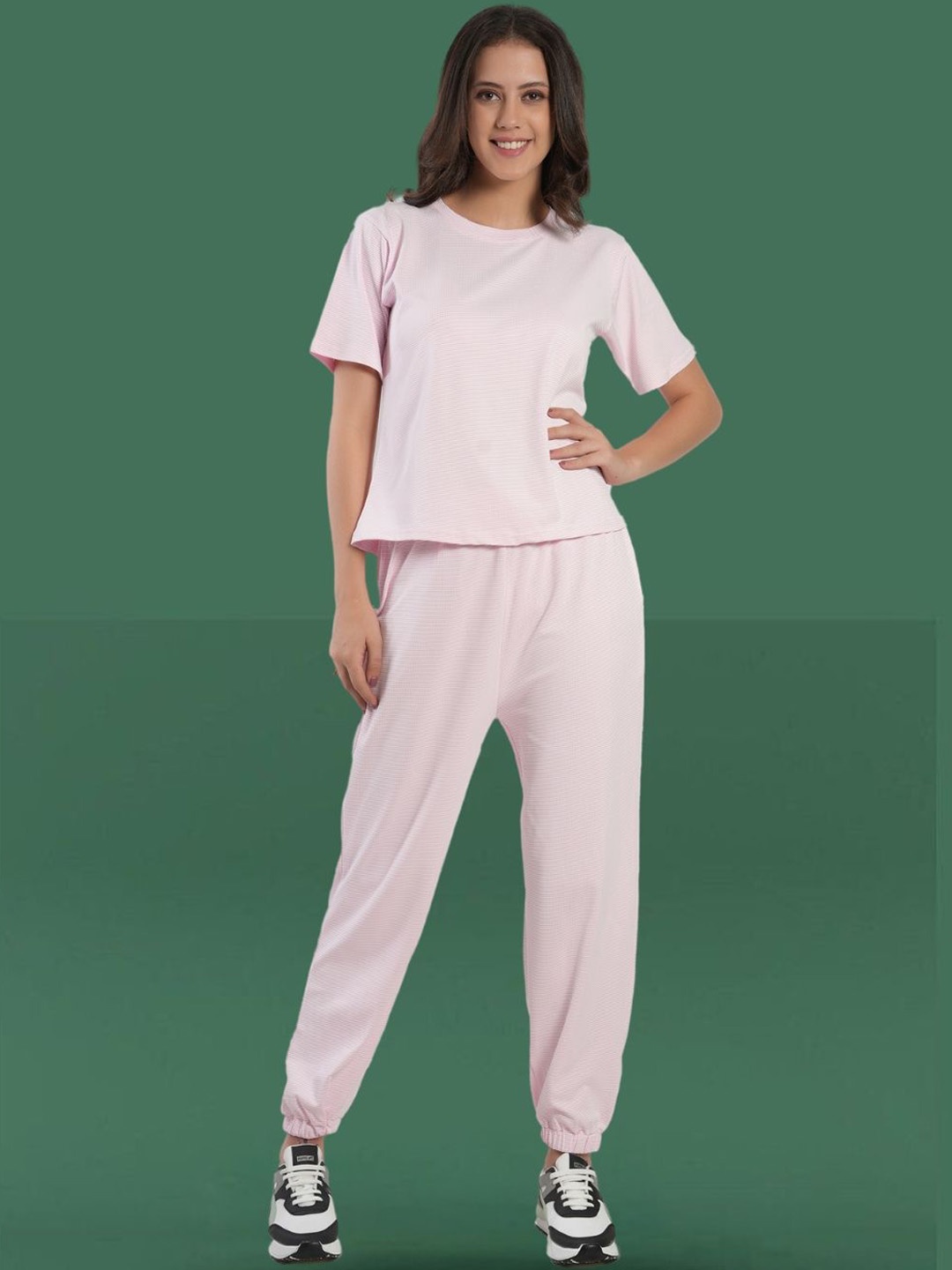 

BAESD Round Neck Short Sleeves T-Shirt With Joggers, Pink