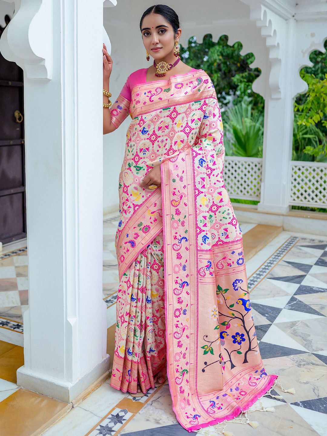 

Mitera Ethnic Motifs Woven Design Zari Paithani Saree, Pink
