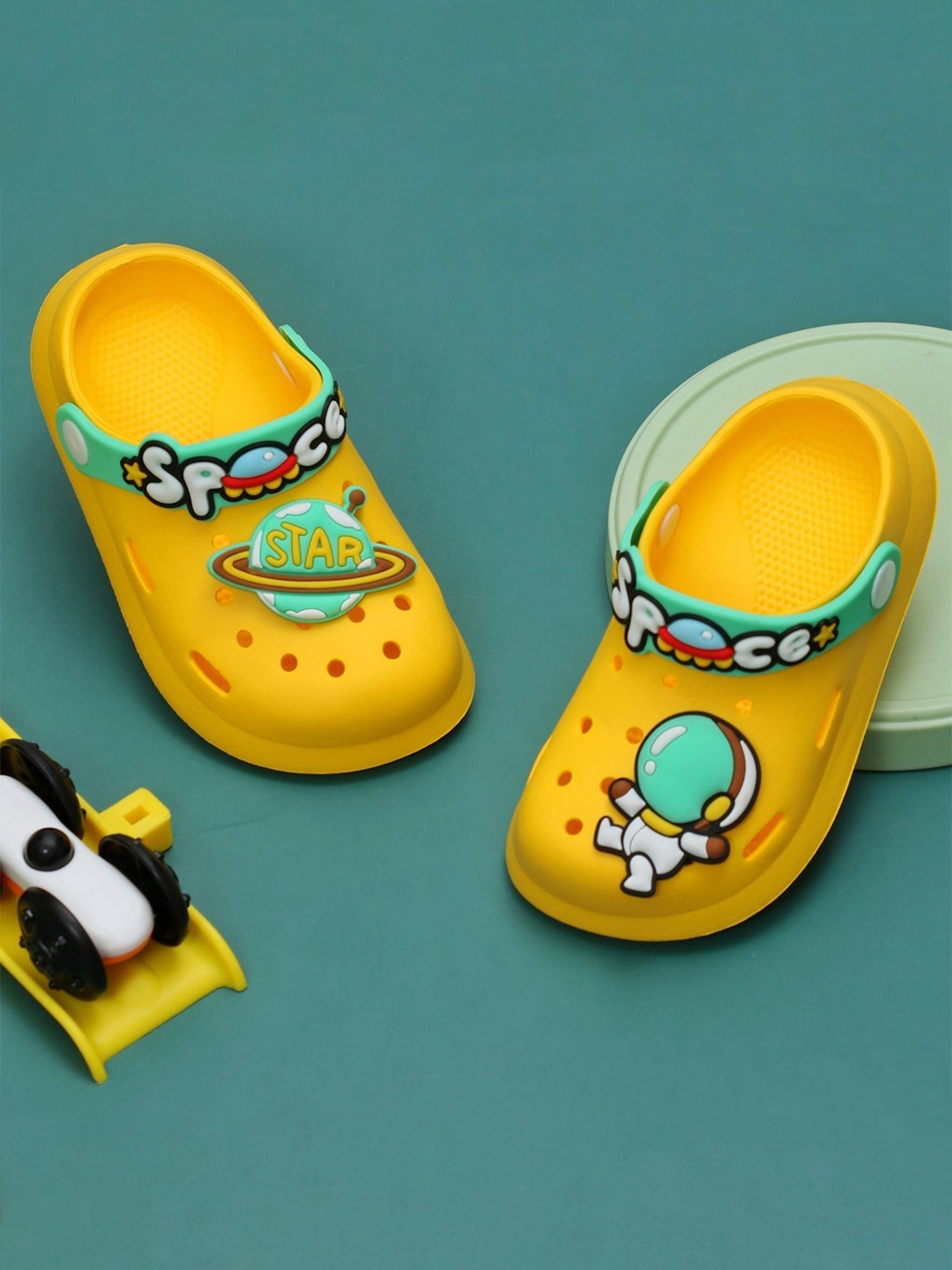 

Yellow Bee Boys Space and Astronaut Self Design Clogs