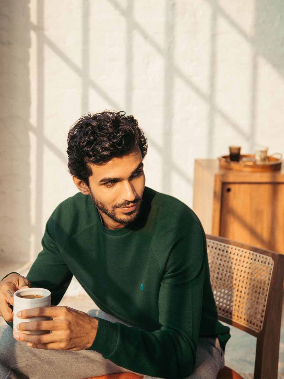 

Andamen Men Solid Sweatshirt, Green