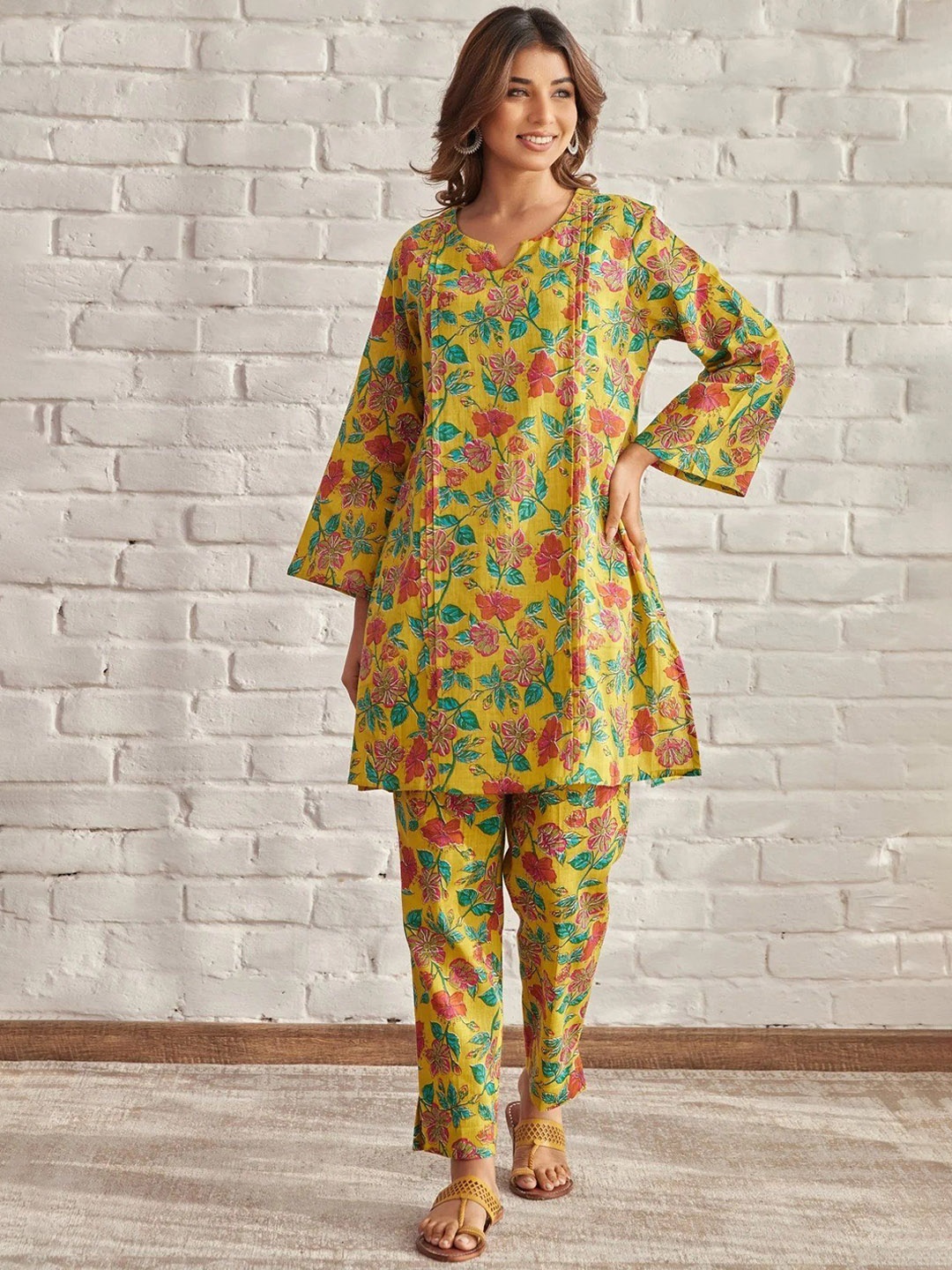 

NAINVISH Floral Printed Three Quarter Sleeve Tunic & Trouser, Mustard