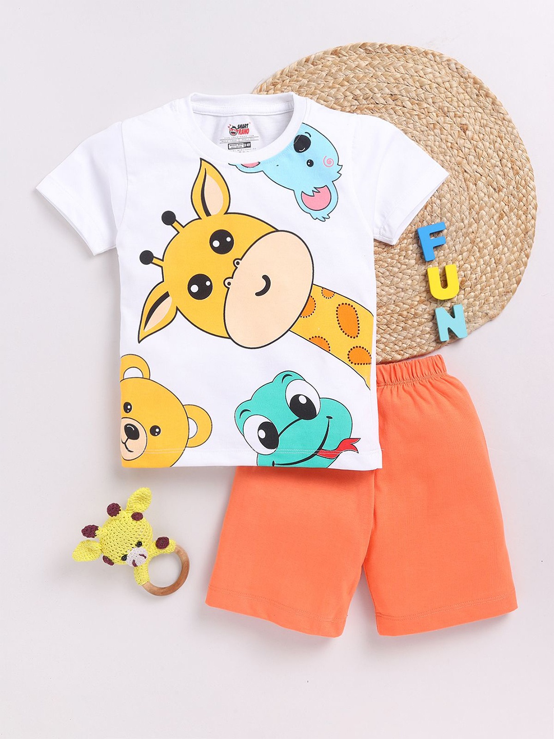 

BAESD Boys Graphic Printed Pure Cotton T-shirt with Shorts, White