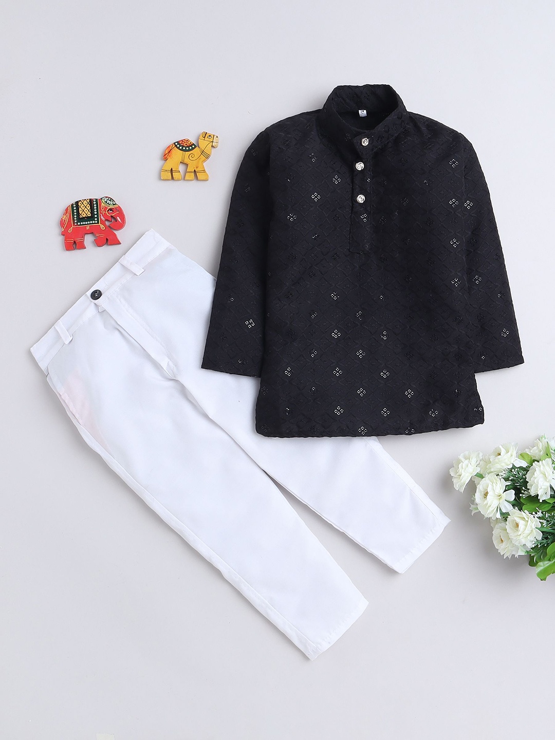 

BAESD Boys Embroidered Regular Thread Work Pure Cotton Kurta With Trousers, Black