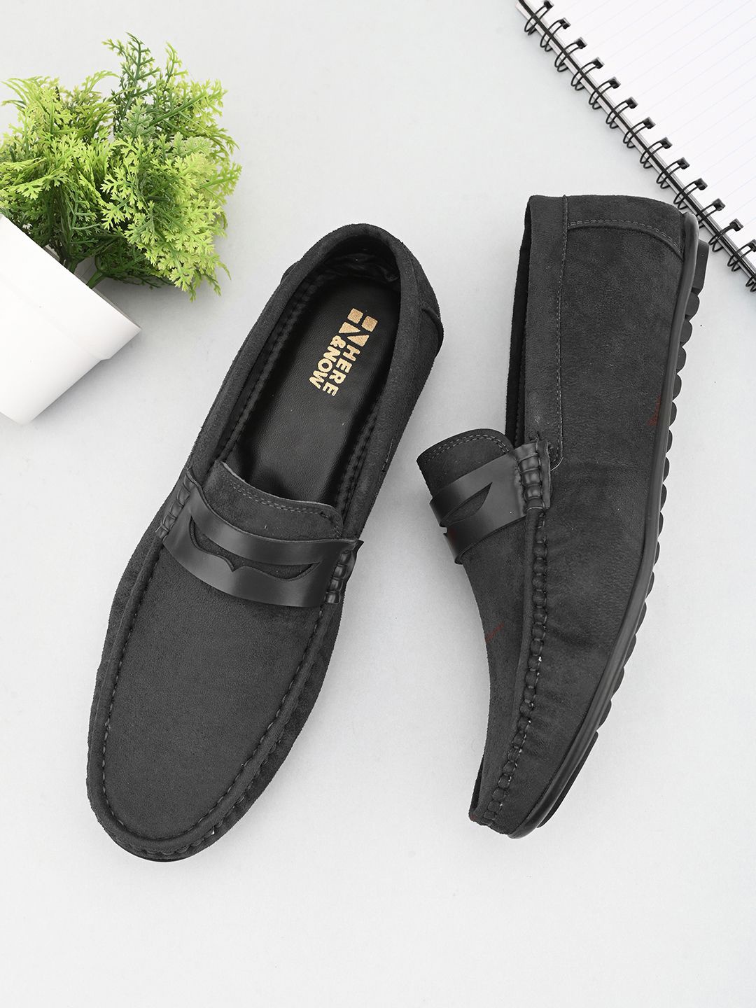 

HERE&NOW Men Black Textured Round Toe Suede Driving Shoes