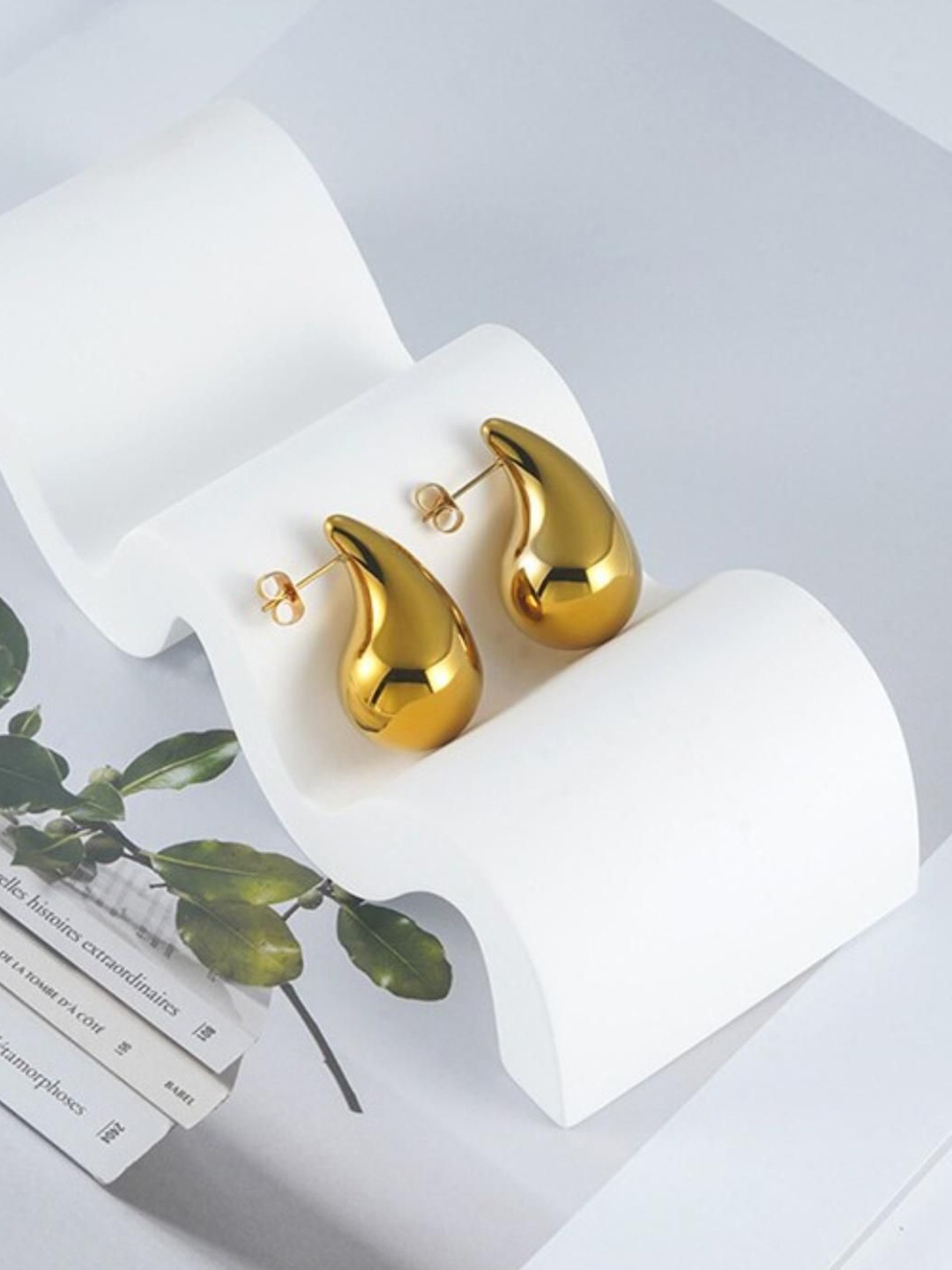 

DN Creation Stainless Steel Gold Plated Teardrop Shaped Chunky Studs Earrings