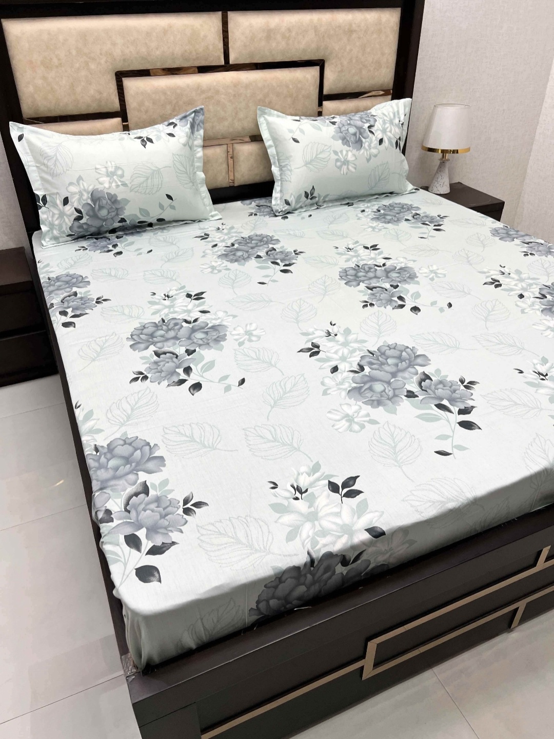 

Pure Decor White Floral Printed 330 TC Pure Cotton King Bedsheet with 2 Pillow Covers, Grey