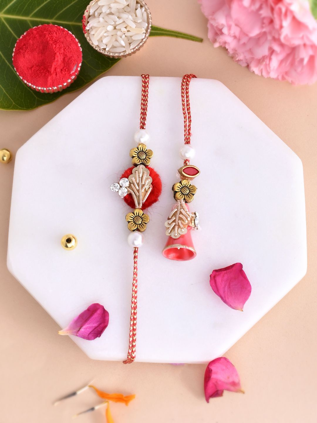 

Aapno Rajasthan Unisex Beaded Bhaiya Bhabhi Thread Rakhi With Roli Rice & Greeting Card, Gold