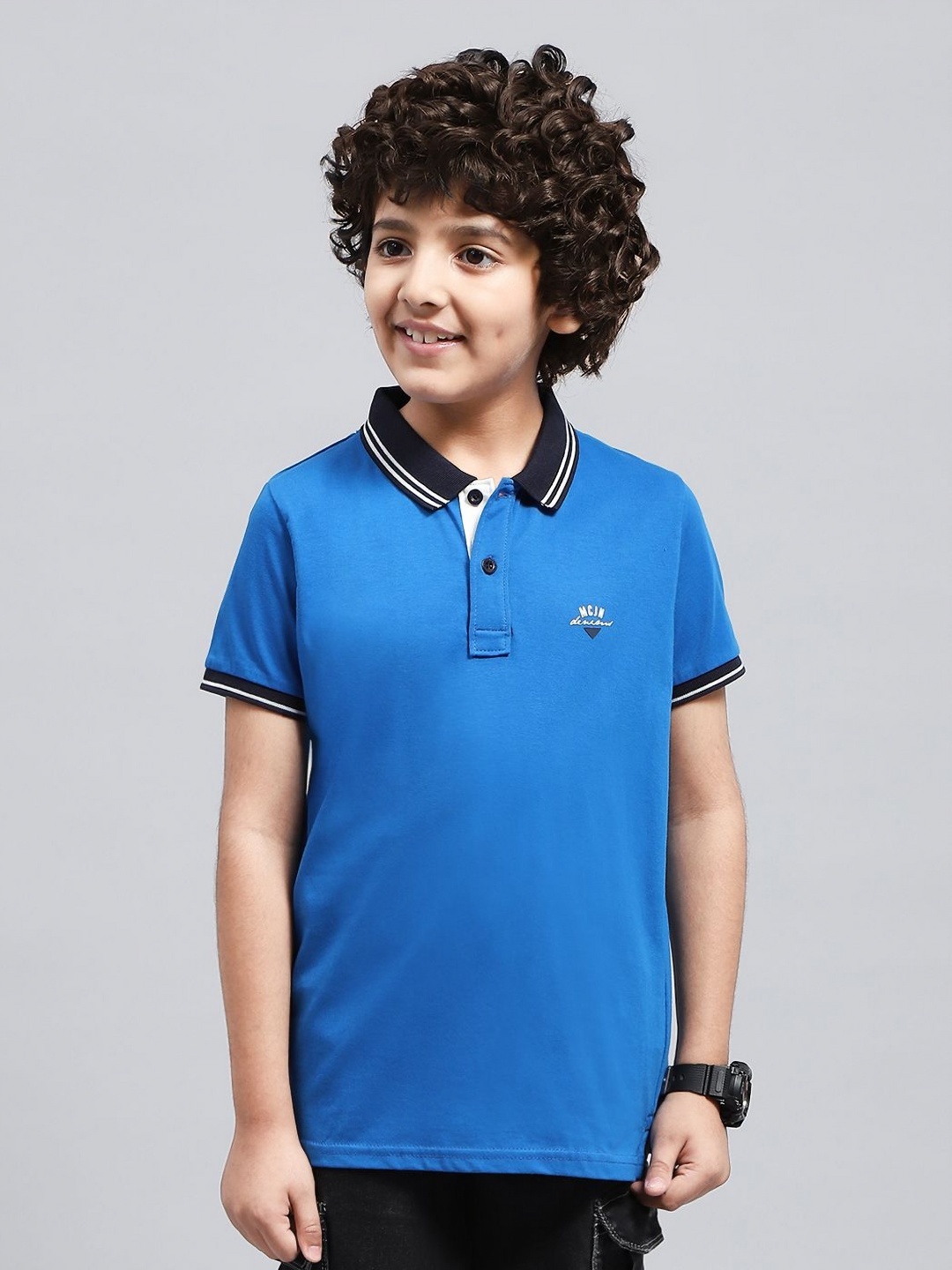 

Monte Carlo Boys Solid Polo Collar T-shirt, Blue