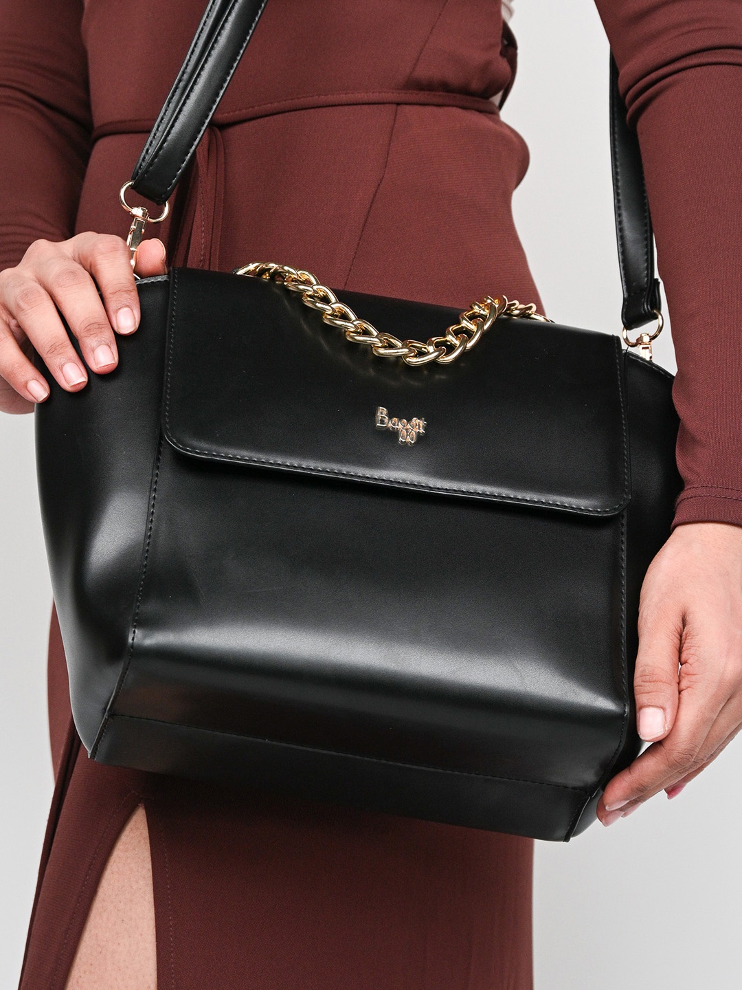 

Baggit PU Swagger Sling Bag with Tasselled, Black