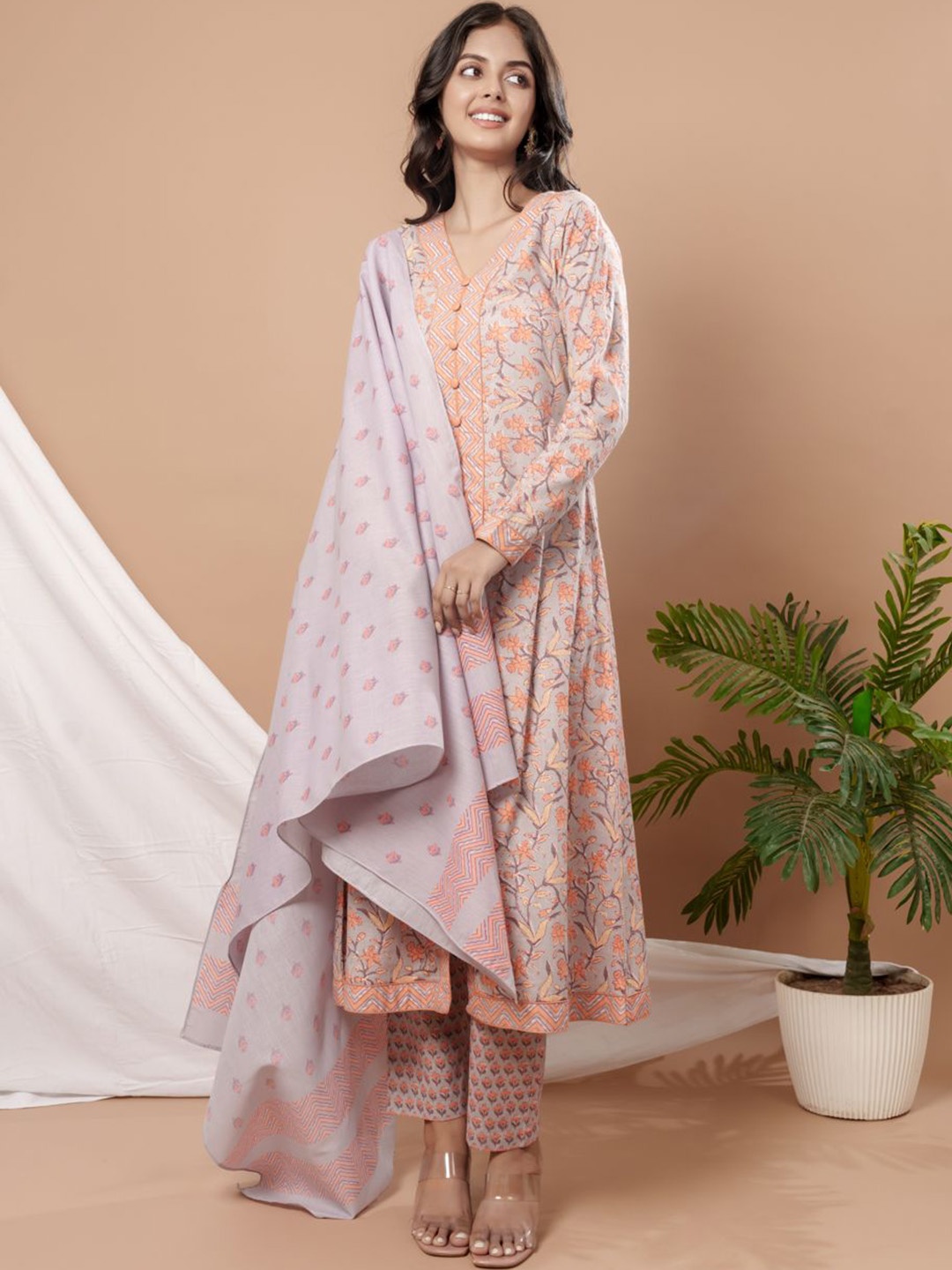 

WEAVLLITE Floral Block Printed Regular Pure Cotton Kurta with Trousers & Dupatta, Grey