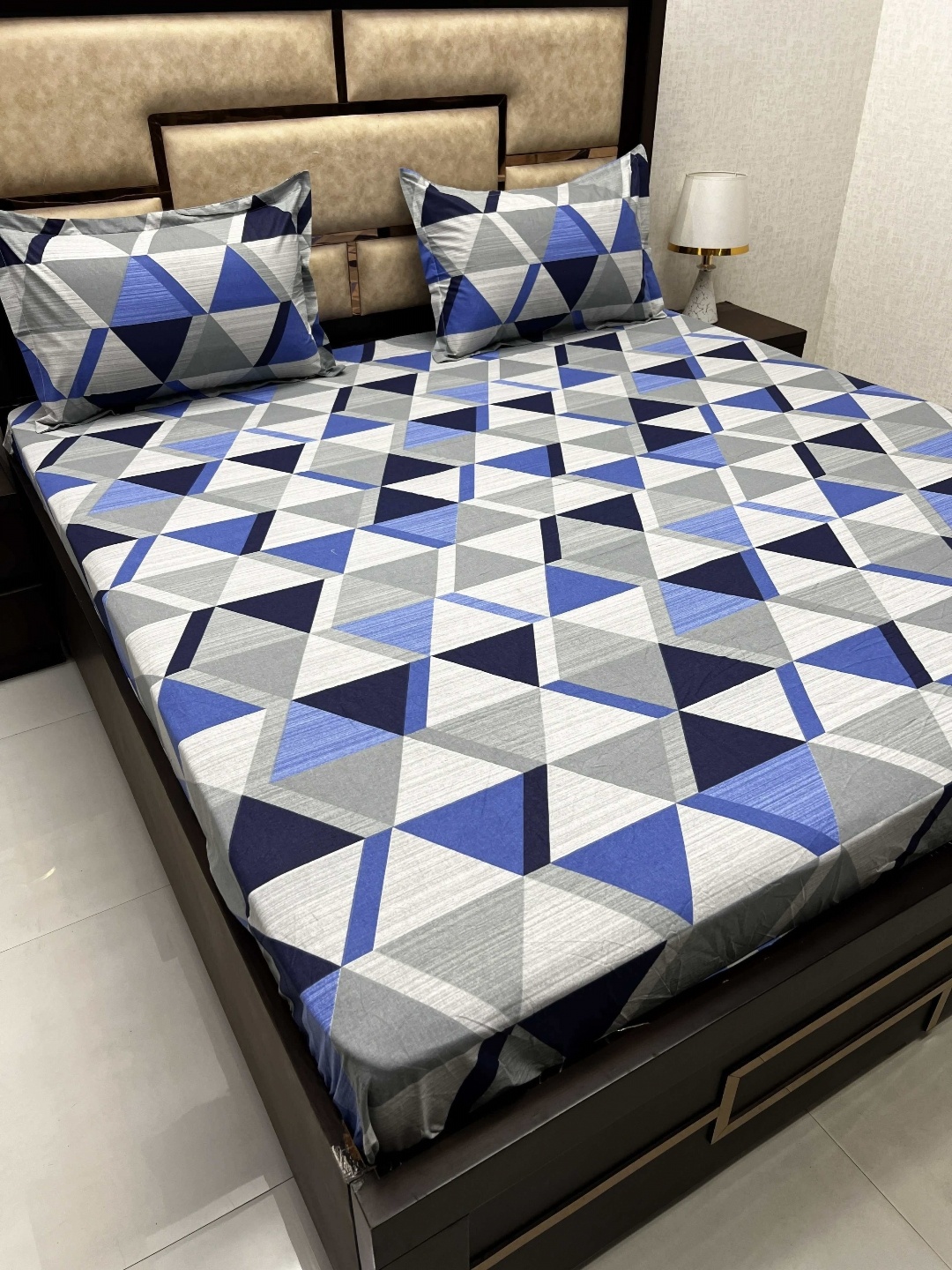

Pure Decor Blue & Grey Geometric Fitted Cotton 400 TC King Bedsheet with 2 Pillow Covers
