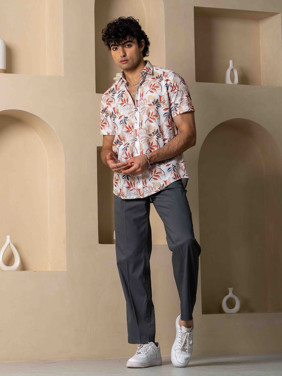 

Tistabene Men Comfort Floral Printed Casual Shirt, White