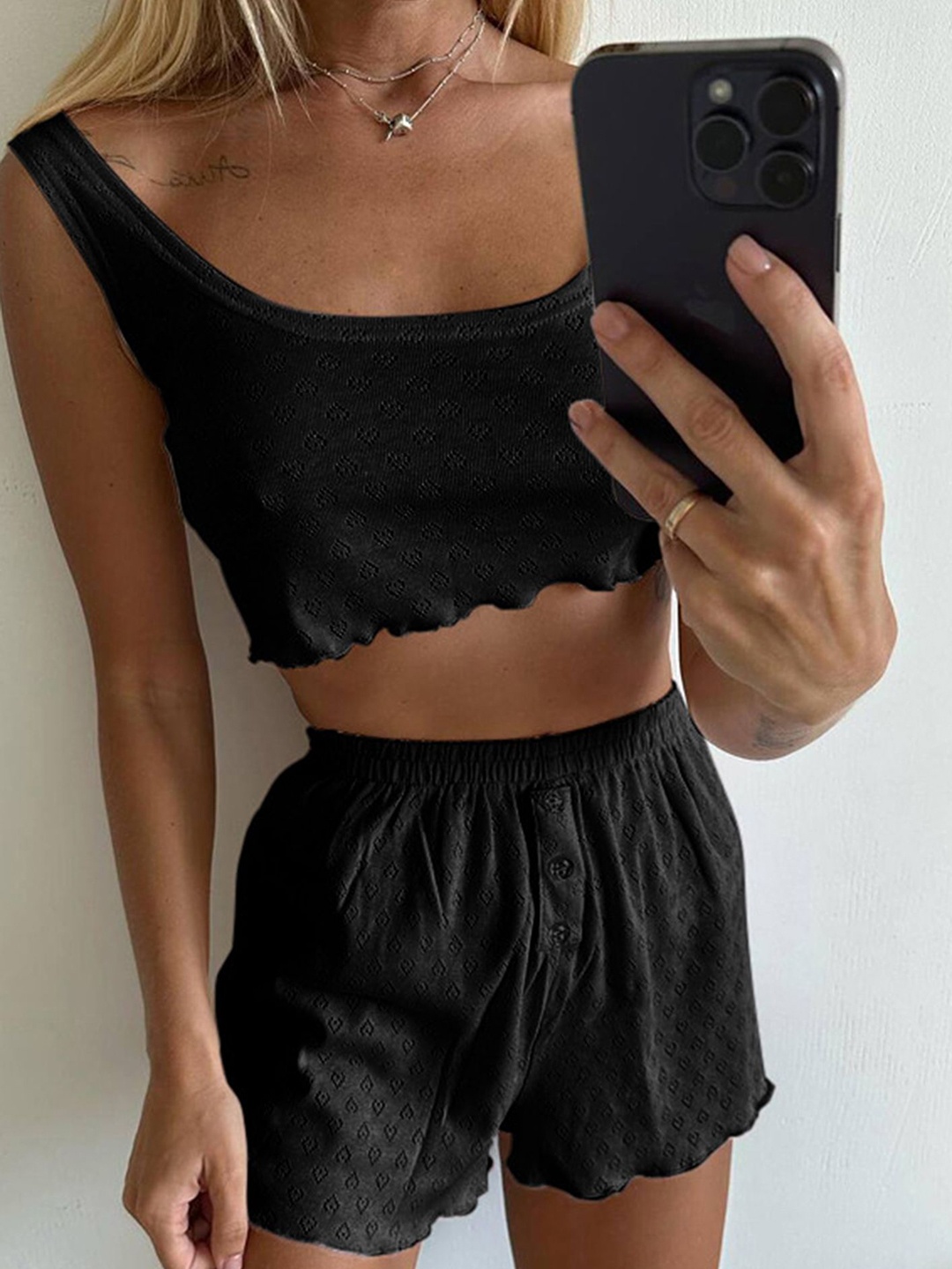 

LULU & SKY Top & Shorts Night Suits, Black