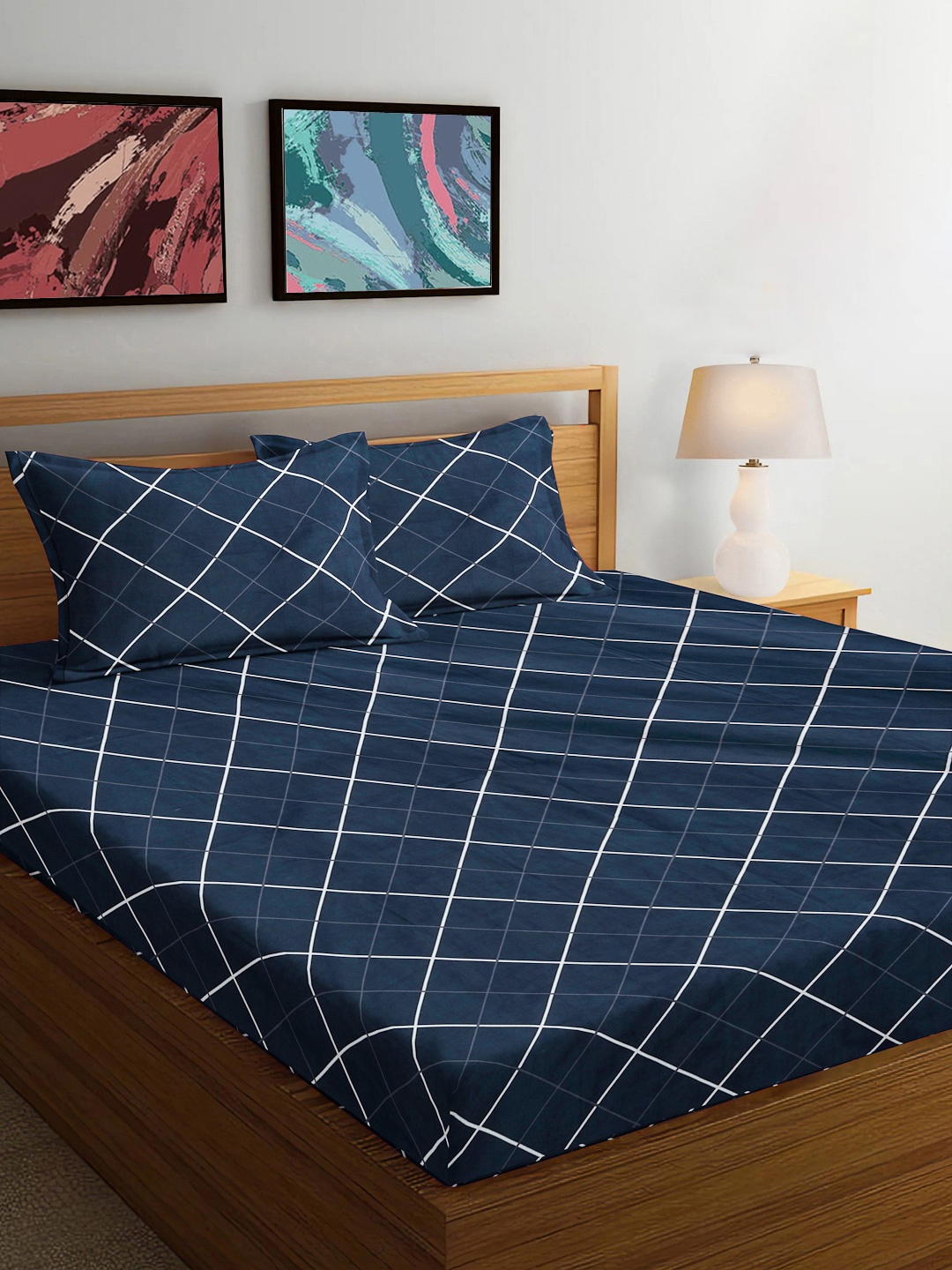 

FABINALIV Blue & White Geometric 300 TC King Bedsheet With 2 Pillow Covers