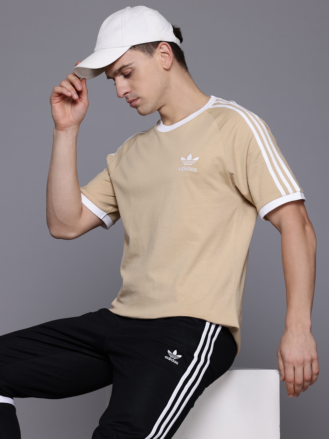 

ADIDAS Originals Adicolor Classics 3-Stripes Tee, Beige