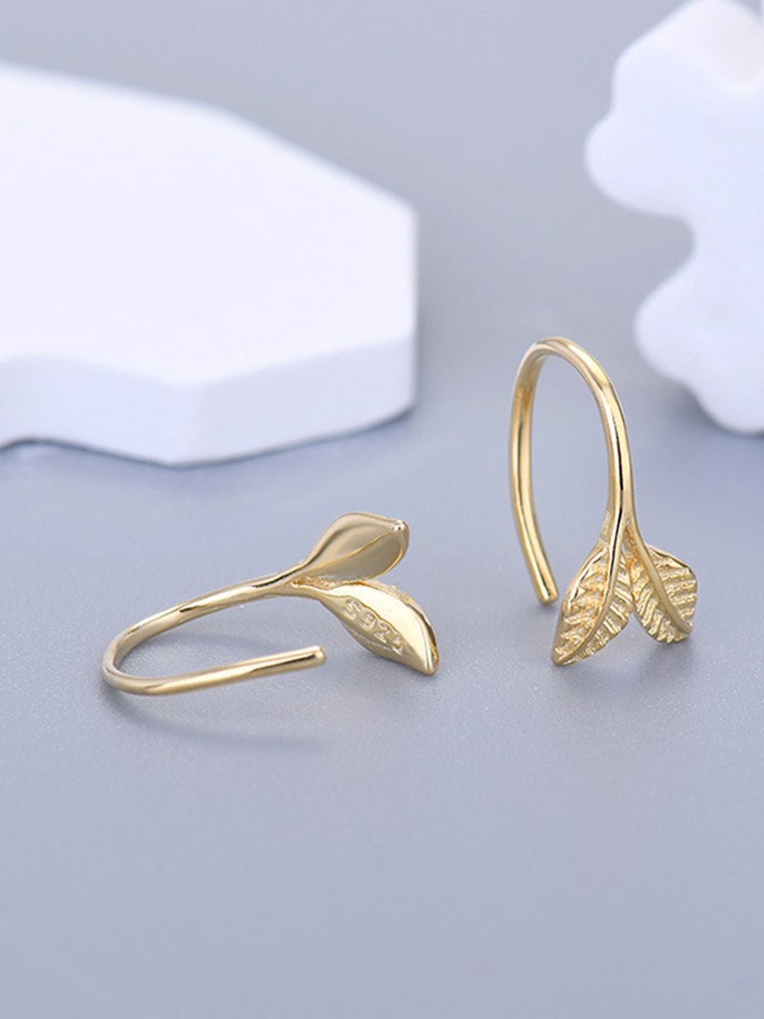 

Raajsi by Yellow Chimes 925 Sterling Silver Gold Plated Leaf Shaped Stud Earrings