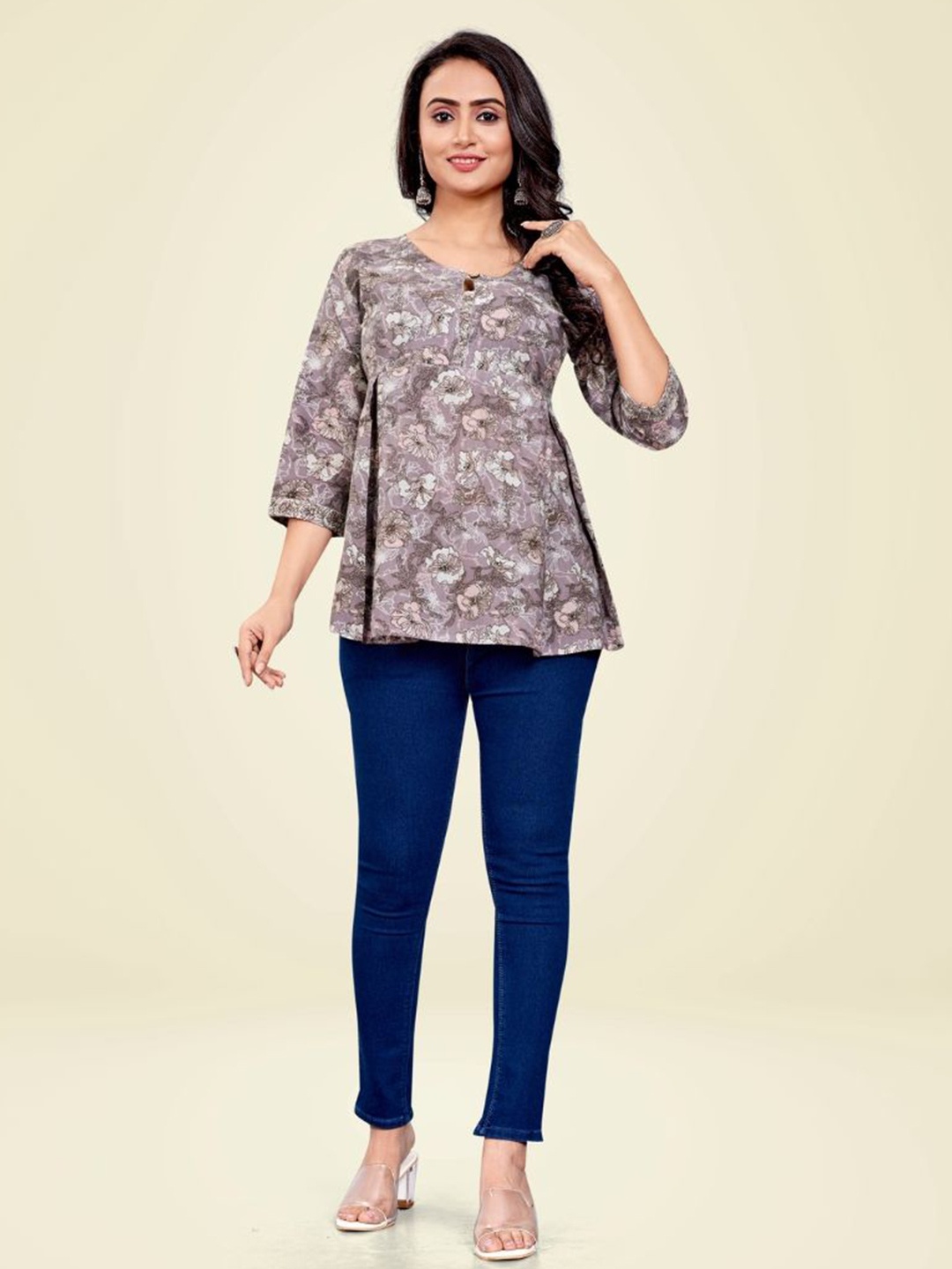 

EKISHA Floral Printed Tops, Brown