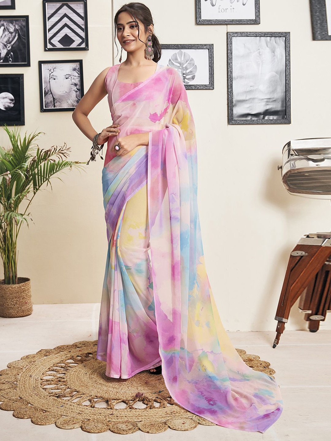 

Satrani Ombre Pure Georgette Ready to Wear Saree, Pink