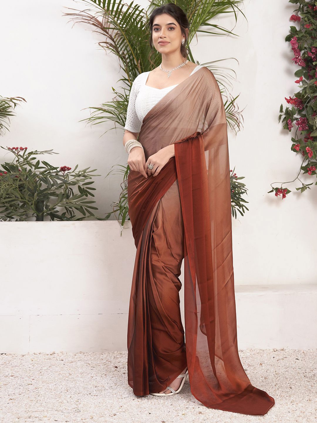 

Satrani Ombre Pure Georgette Ready to Wear Saree, Brown