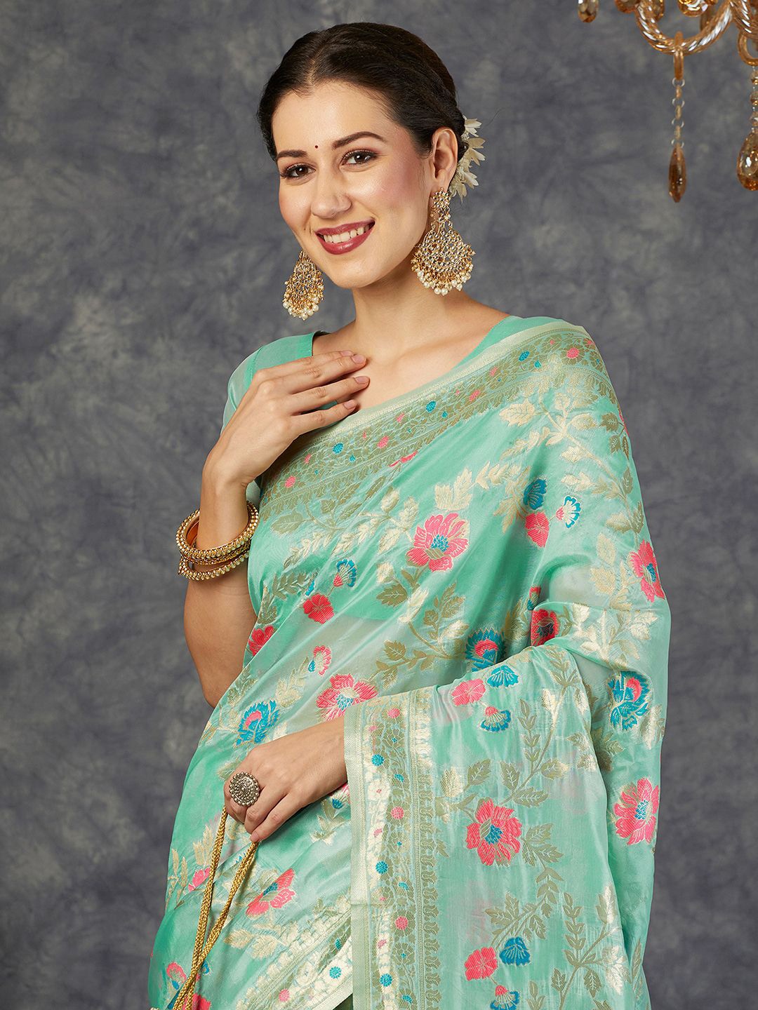 

Satrani Ethnic Motifs Woven Design Zari Saree, Green