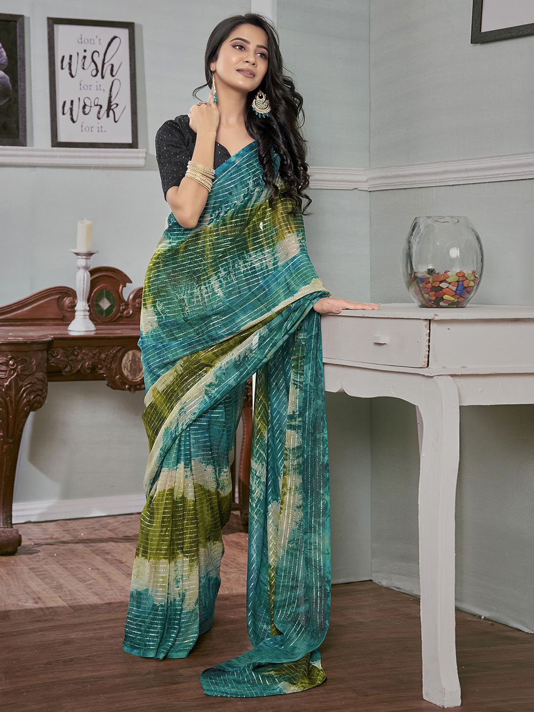 

Satrani Zari Pure Georgette Ready to Wear Saree, Green