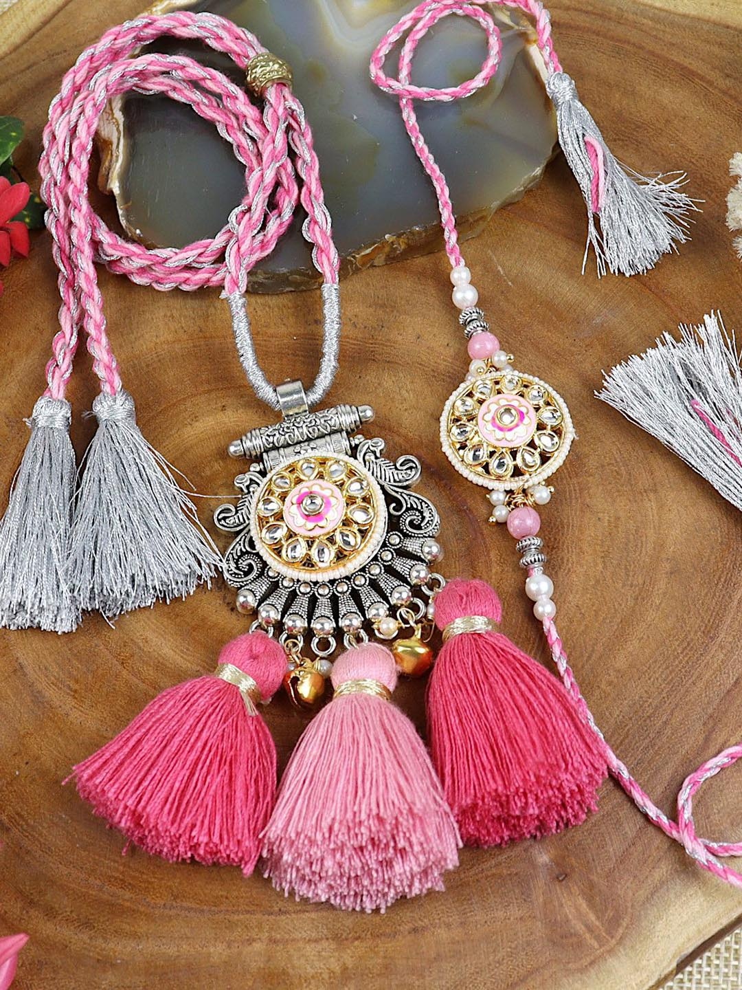 

Asthetika Thread Bhaiya Bhabhi Rakhi with Roli Chawal, Silver