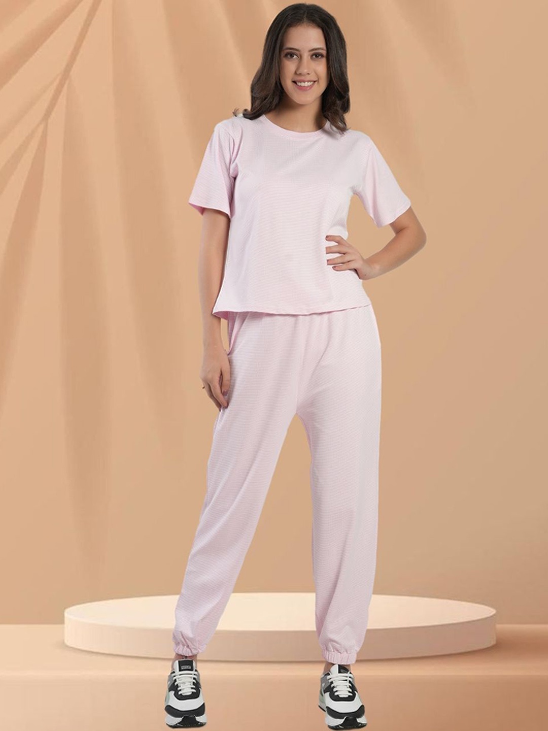 

BAESD Round Neck Short Sleeves T-Shirt With Joggers, Pink