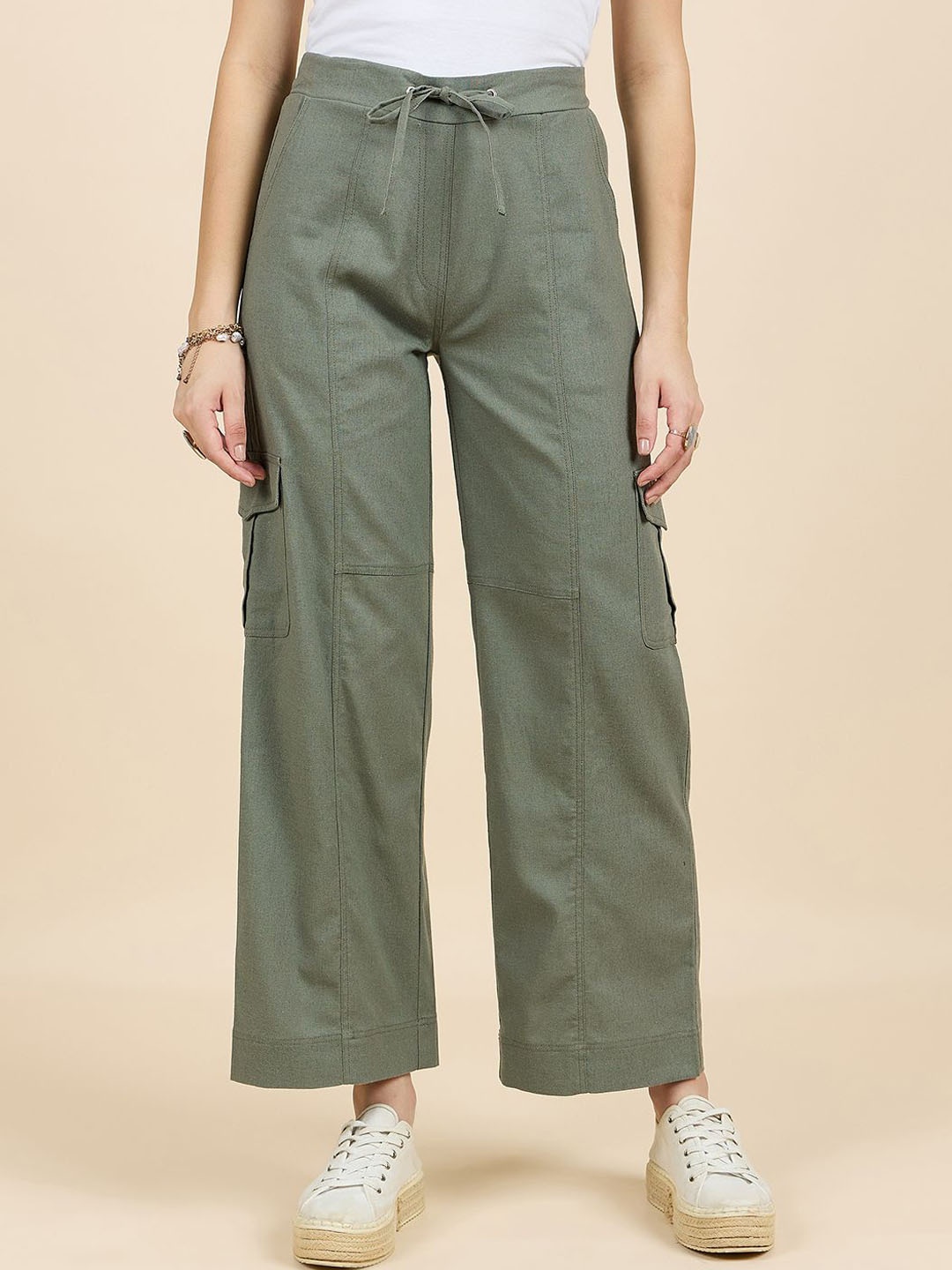 

Gipsy Women Smart Mid-Rise Cargos Trousers, Olive
