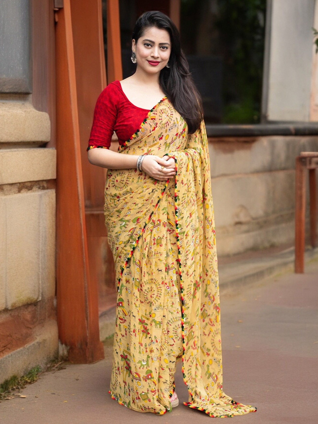 

Ambuja International Warli Printed Saree, Cream