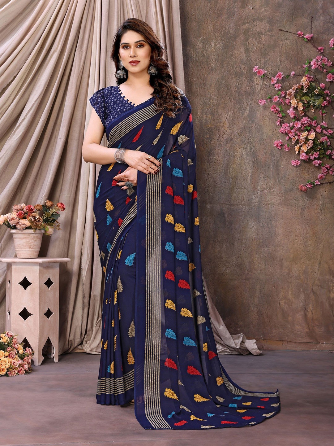 Ambuja International Ethnic Motifs Printed Saree, Navy blue