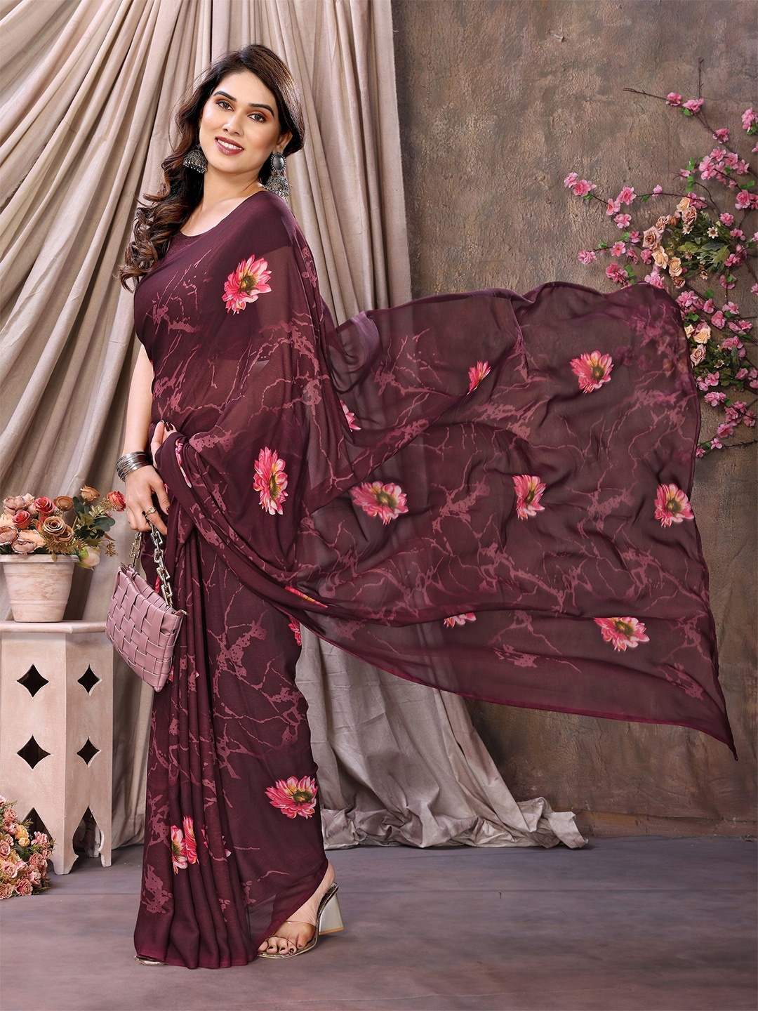 

Ambuja International Floral Printed Saree, Mauve