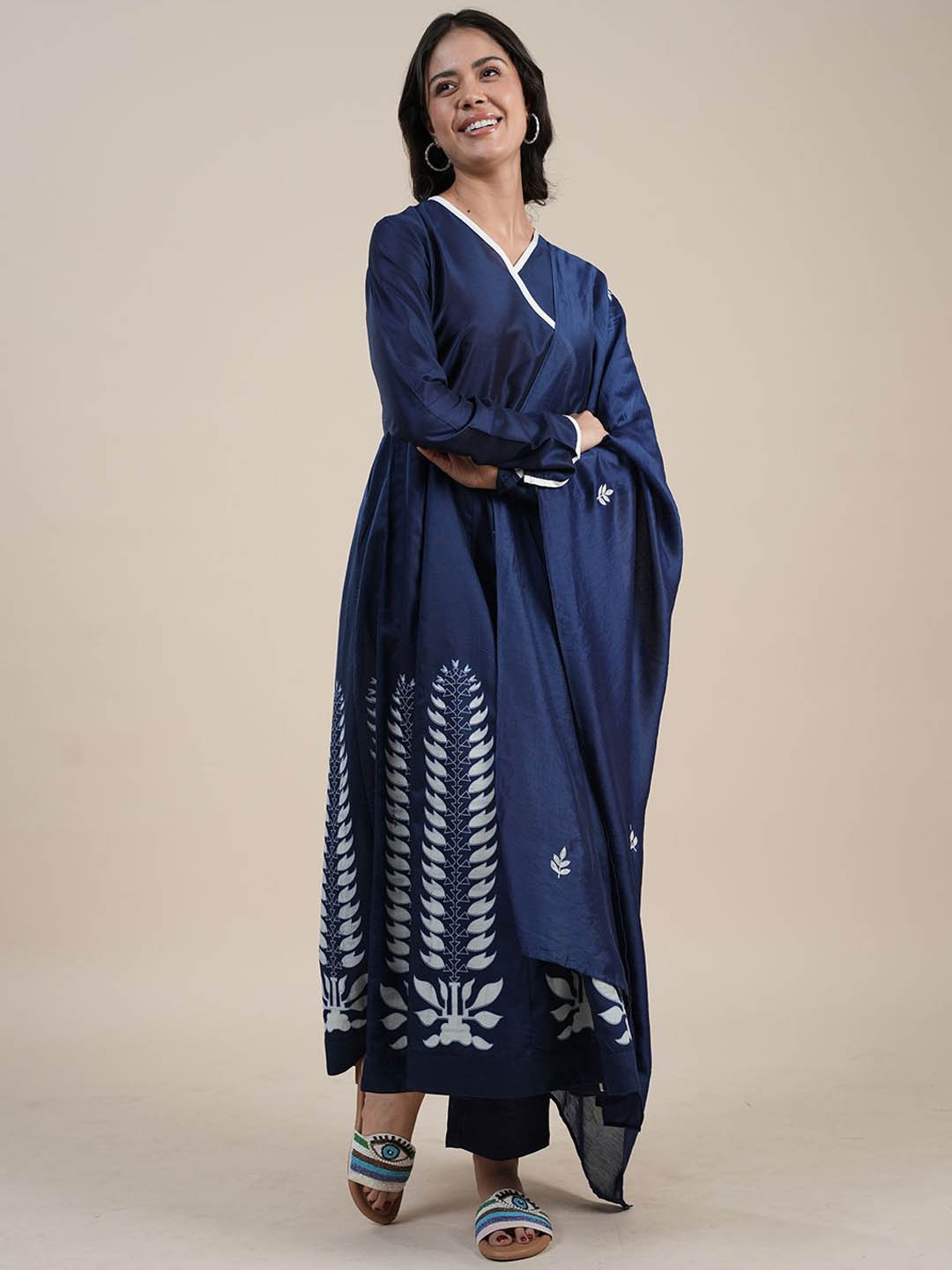 

HEEPOSH Ethnic Motifs Printed Angrakha Kurta with Trousers & With Dupatta, Blue