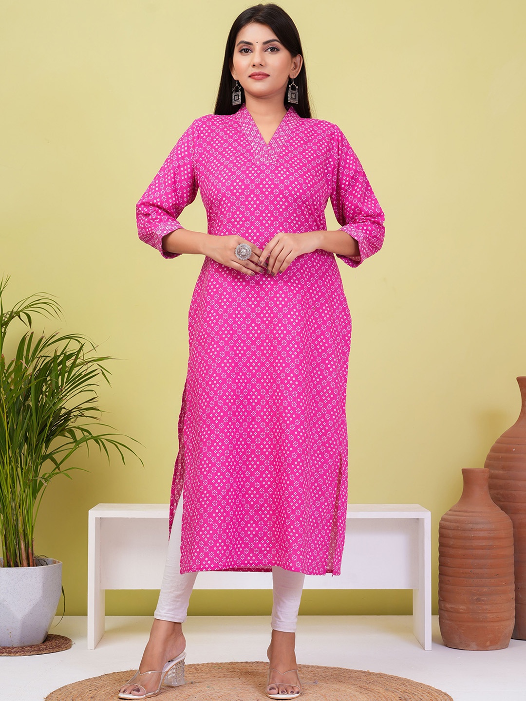 

ZOYOTO Ethnic Motifs Block Printed Thread Work Cotton Straight Kurta, Fuchsia