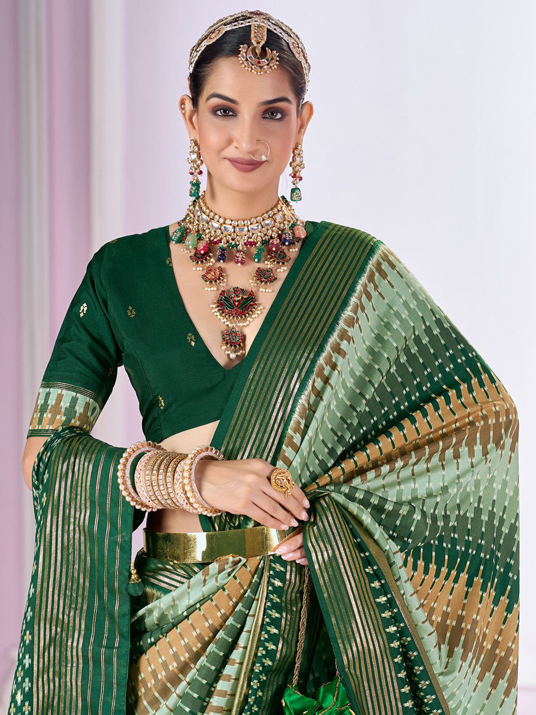 

Mitera Ethnic Motifs Zari Banarasi Saree, Green