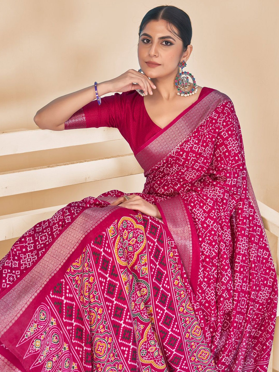 

Mitera Ethnic Motifs Zari Sungudi Saree, Pink