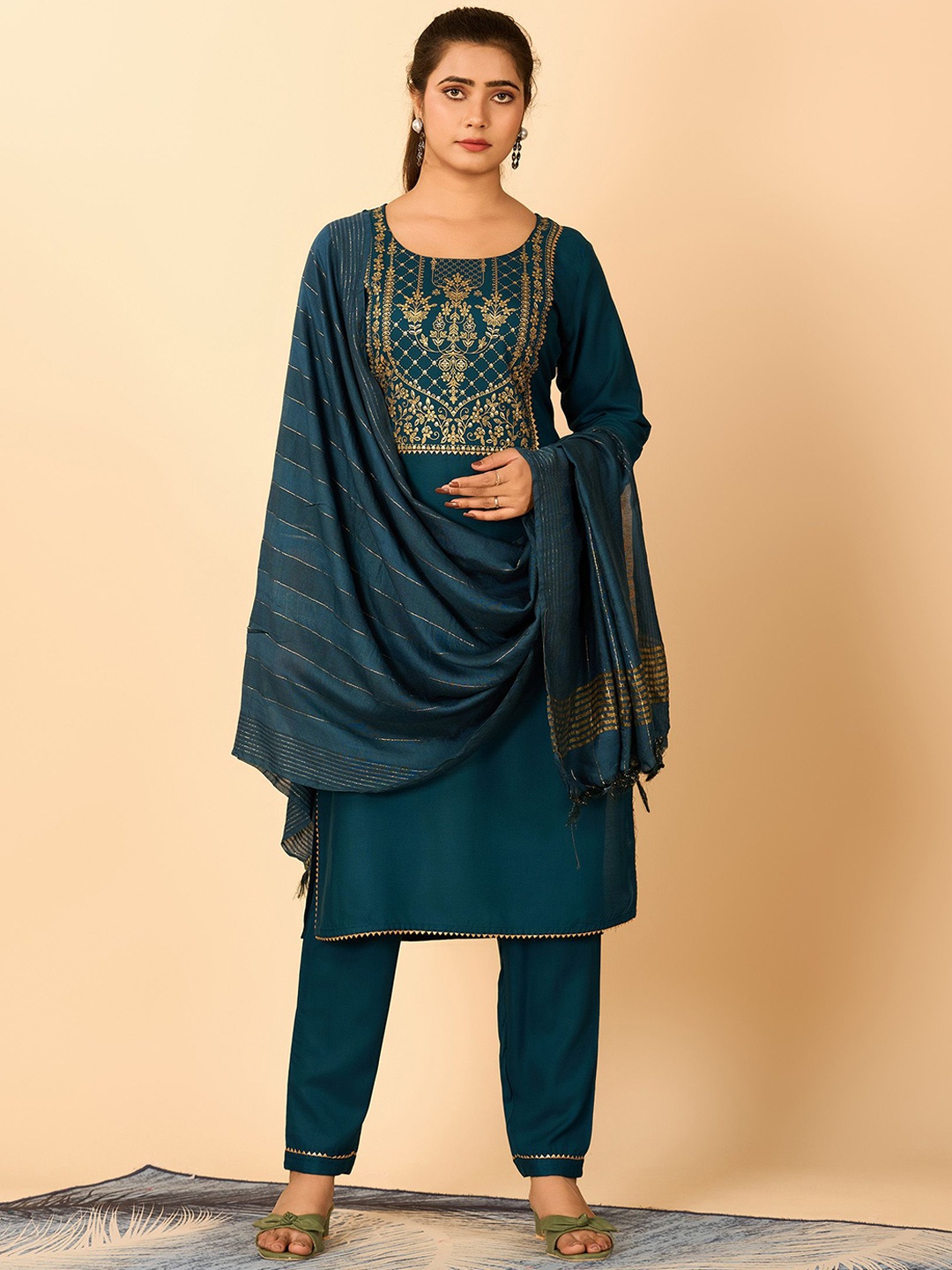 

A.V.M Prints Floral Printed Sequinned Pure Cotton Straight Kurta With Trousers & Dupatta, Turquoise blue