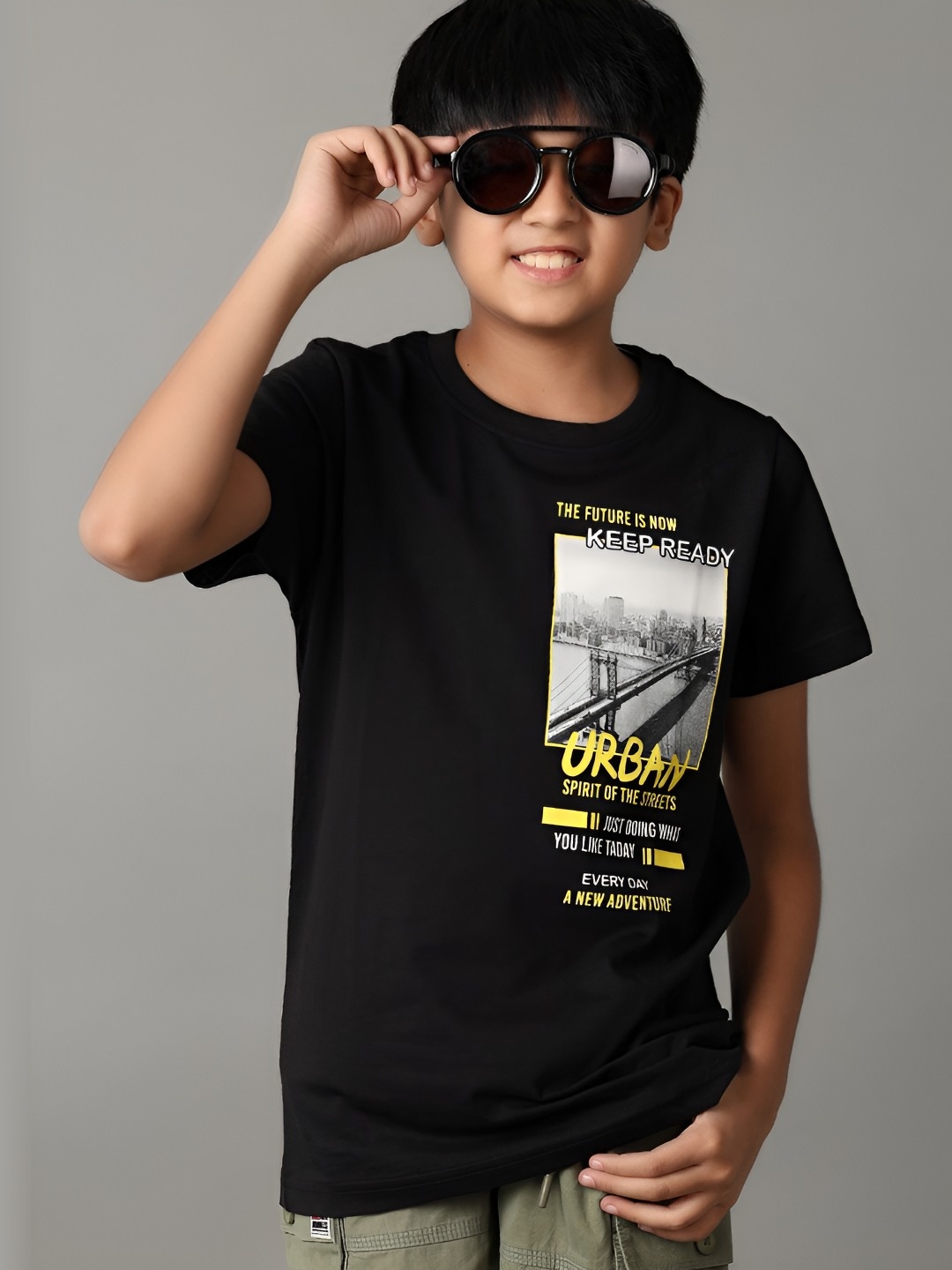 

V-Mart Boys Graphic Printed Round Neck Cotton T-shirt, Black