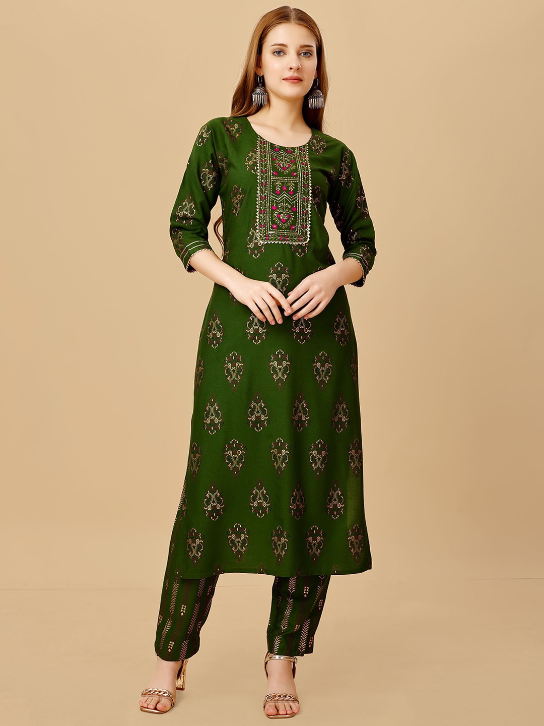 

Rujave Ethnic Motifs Printed Thread Work Straight Kurta With Churidar, Green