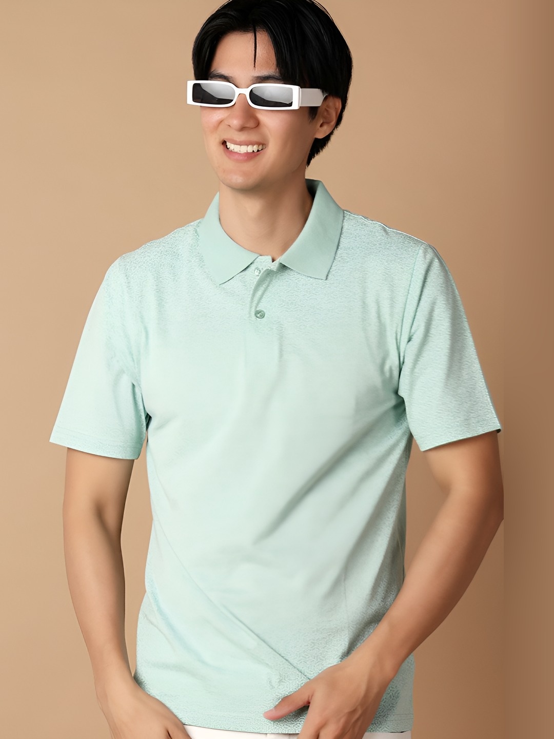 

V-Mart Men Solid Polo Collar Cotton Slim Fit T-shirt, Green