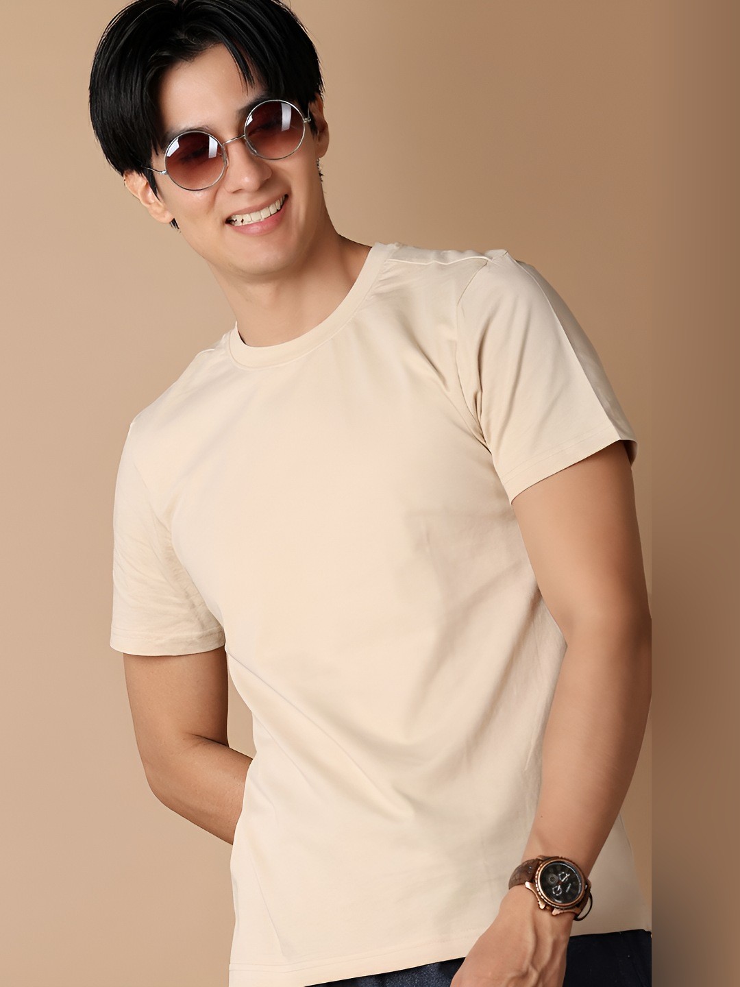 

V-Mart Men Solid Round Neck Slim Fit T-shirt, Beige