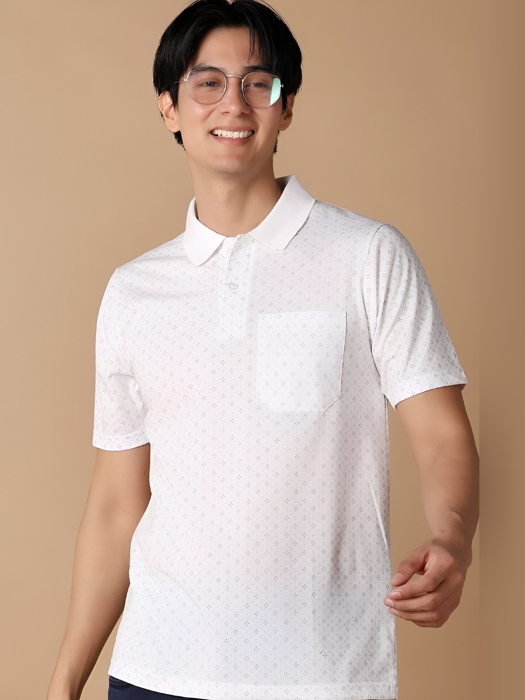

V-Mart Men Polo Collar Printed Slim Fit T-shirt, White