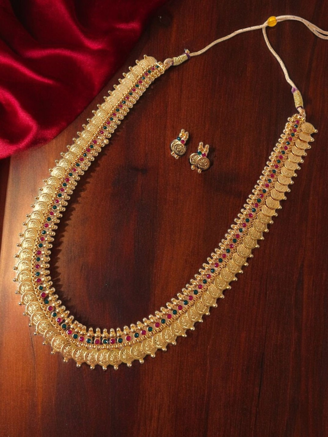 

Pihtara Jewels Gold-Plated Stone-Studded Jewellery Set