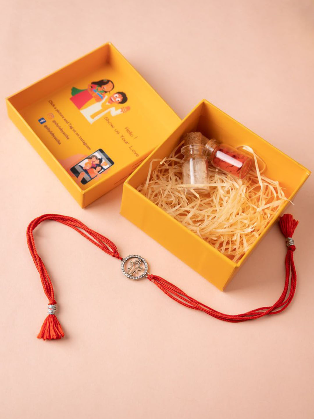 

Shyle 925 Sterling Silver Adya Ganesha Shubh Thread Rakhi