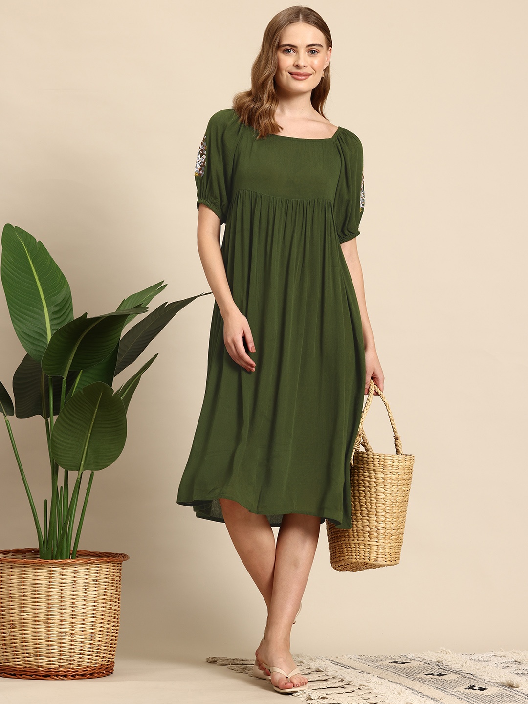 

Mast & Harbour Puff Sleeve A-Line Midi Dress, Green