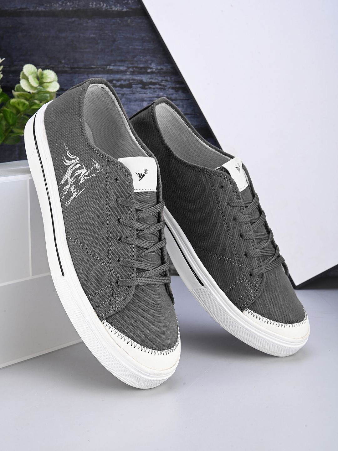 

IMCOLUS Men Round Toe Comfort Insole Lightweight Canvas Sneakers, Grey