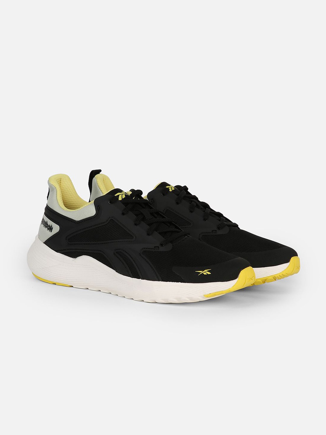 

Reebok Men Speed Voyage Running Shoes, Black