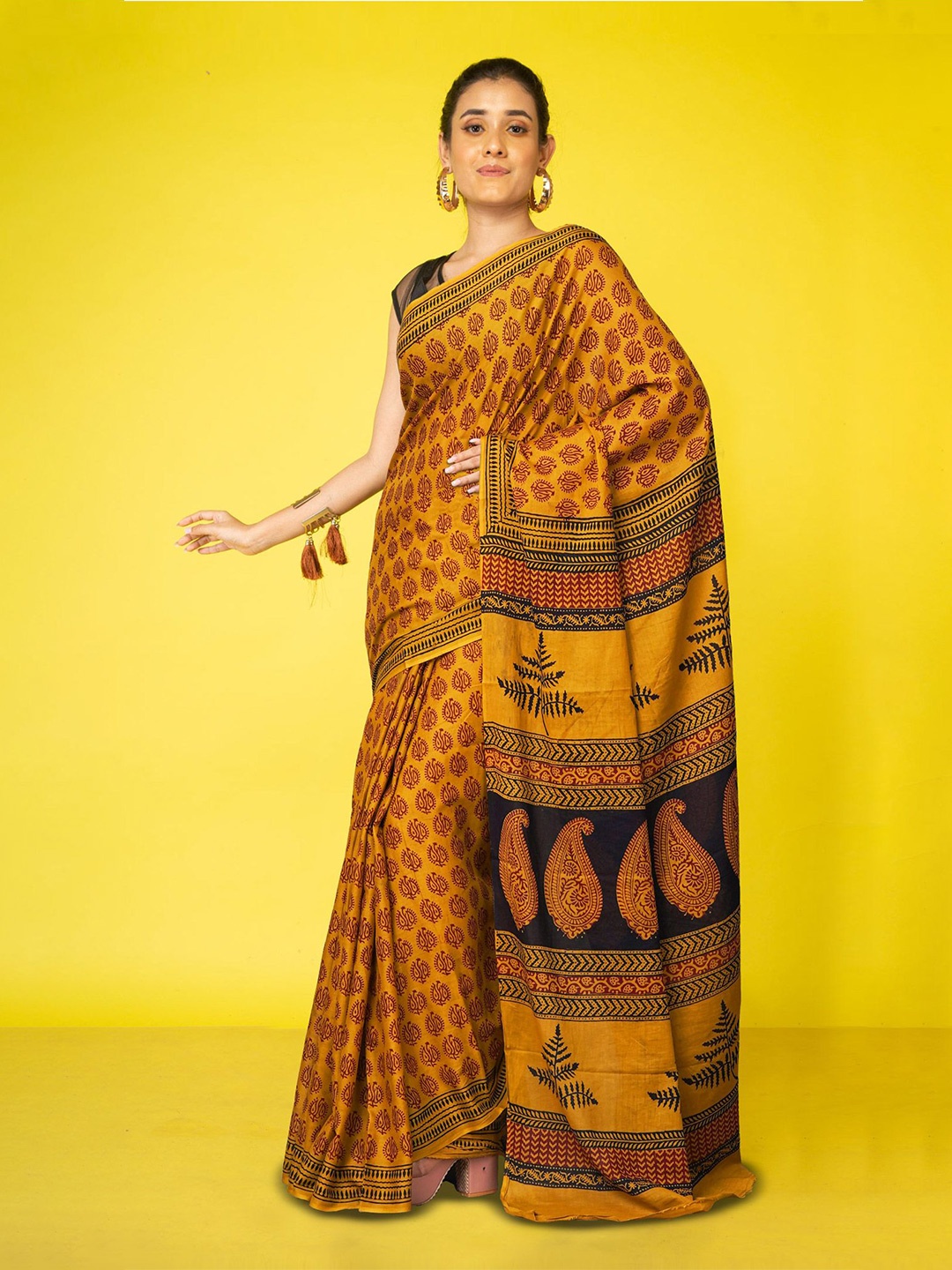 

Unnati Silks Bagh Pure Cotton Handloom Bagh Saree, Yellow