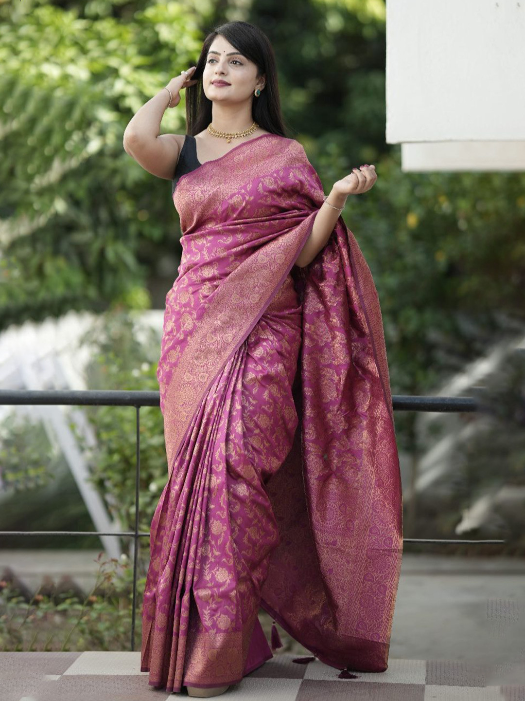 

SGF11 Woven Design Zari Kanjeevaram Saree, Pink