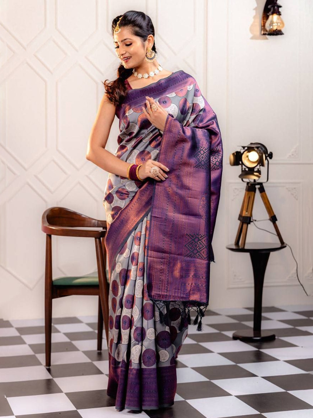 

SGF11 Woven Design Pure Zari Heavy Work Kanjeevaram Silk Saree, Blue